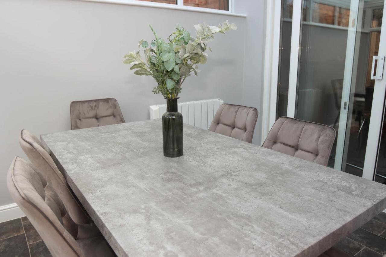 The Grey Haven Birmingham Villa Exterior photo
